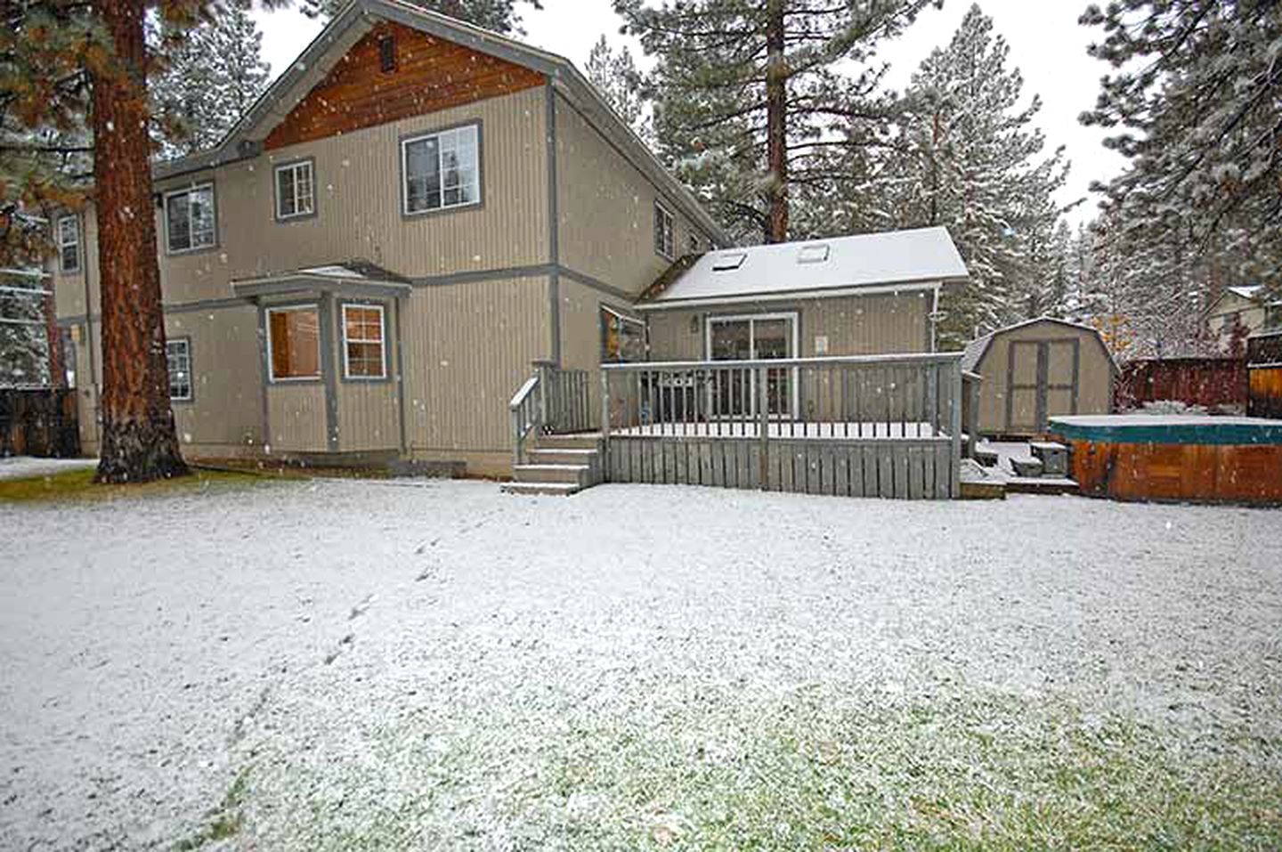 Charming Cabin Rental near South Lake Tahoe in California