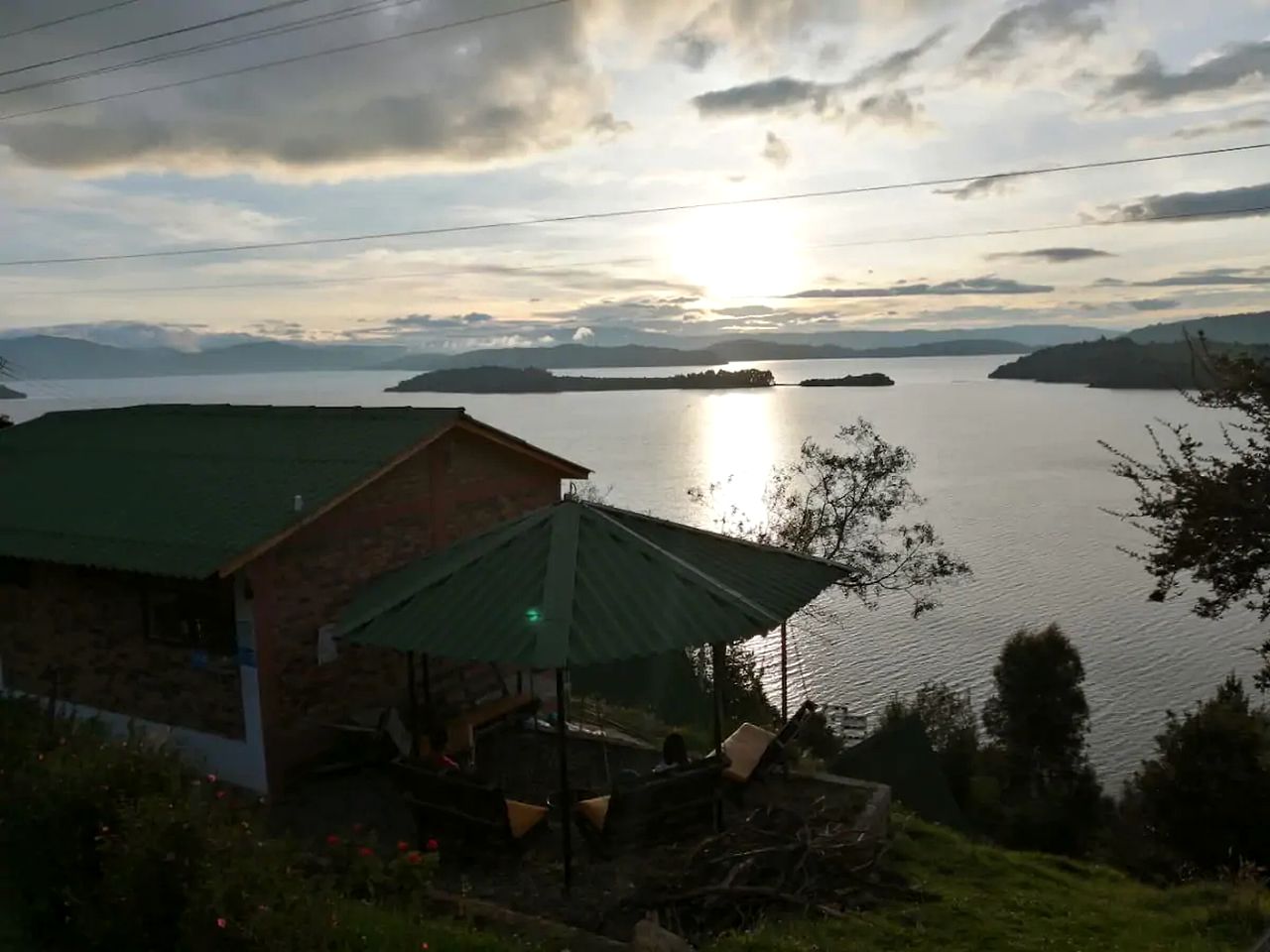 Idyllic Lakeside Cabin for a Laguna de Tota Camping Weekend in Boyacá, Colombia