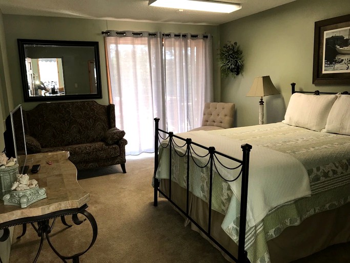 Cabins (Eureka Springs, Arkansas, United States of America)