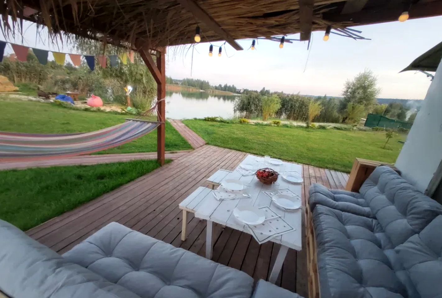 Lakeside Tiny House Rental for Glamping Holidays in Ukraine