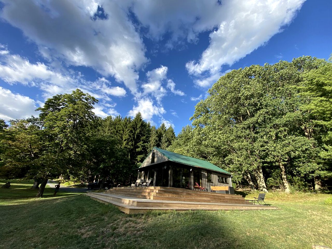 Gorgeous Cottage for Two, Overlooking Pond on 20 acres, Glamping in Pennsylvania