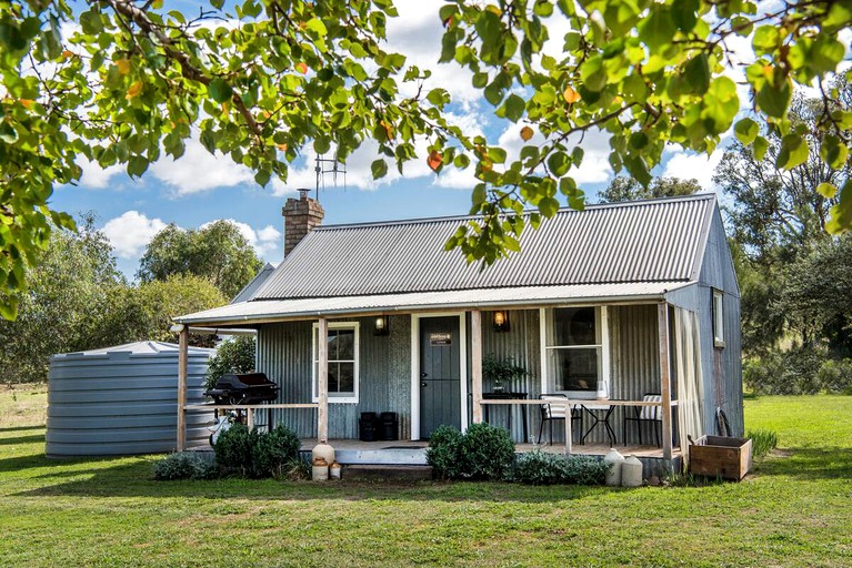 This historic New South Wales cottage rental is perfect for lovers of the outdoors.