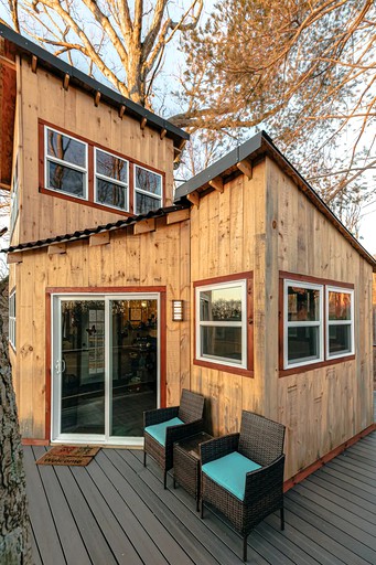 Tree Houses (Willington, Connecticut, United States of America)