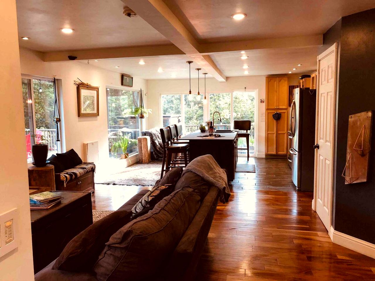 Charming Cabin Rental with a Hot Tub Ideal for a Weekend Getaway from San Francisco