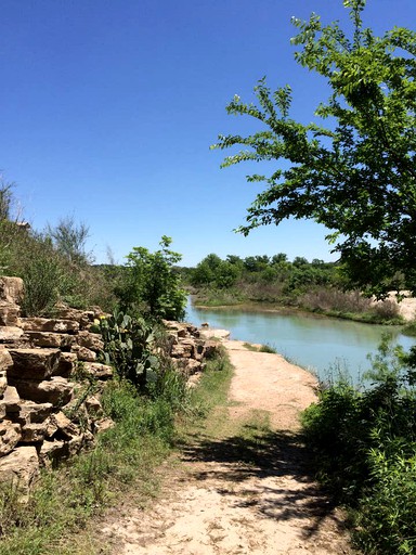 Cabins (Mason, Texas, United States)