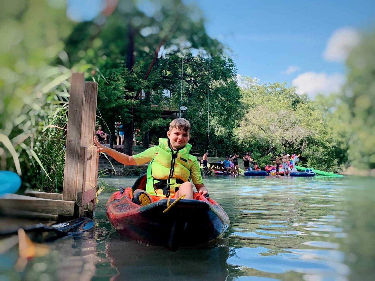 Fantastic Texas Glamping Adventure for Family and Friends: Luxurious Tented Cabin on the Geronimo Creek in Seguin