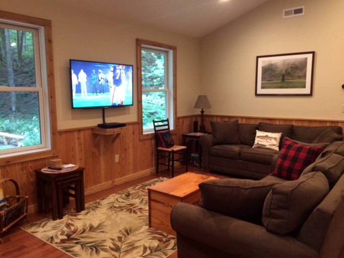 Cozy Three-Bedroom Cabin Near The Salmon River in Altmar, New York | Cabins (Altmar, New York, United States of America)