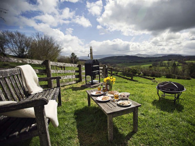 Huts (Talachddu, Wales, United Kingdom)