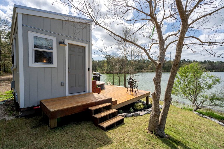 Tiny Houses (Charleston, South Carolina, United States of America)