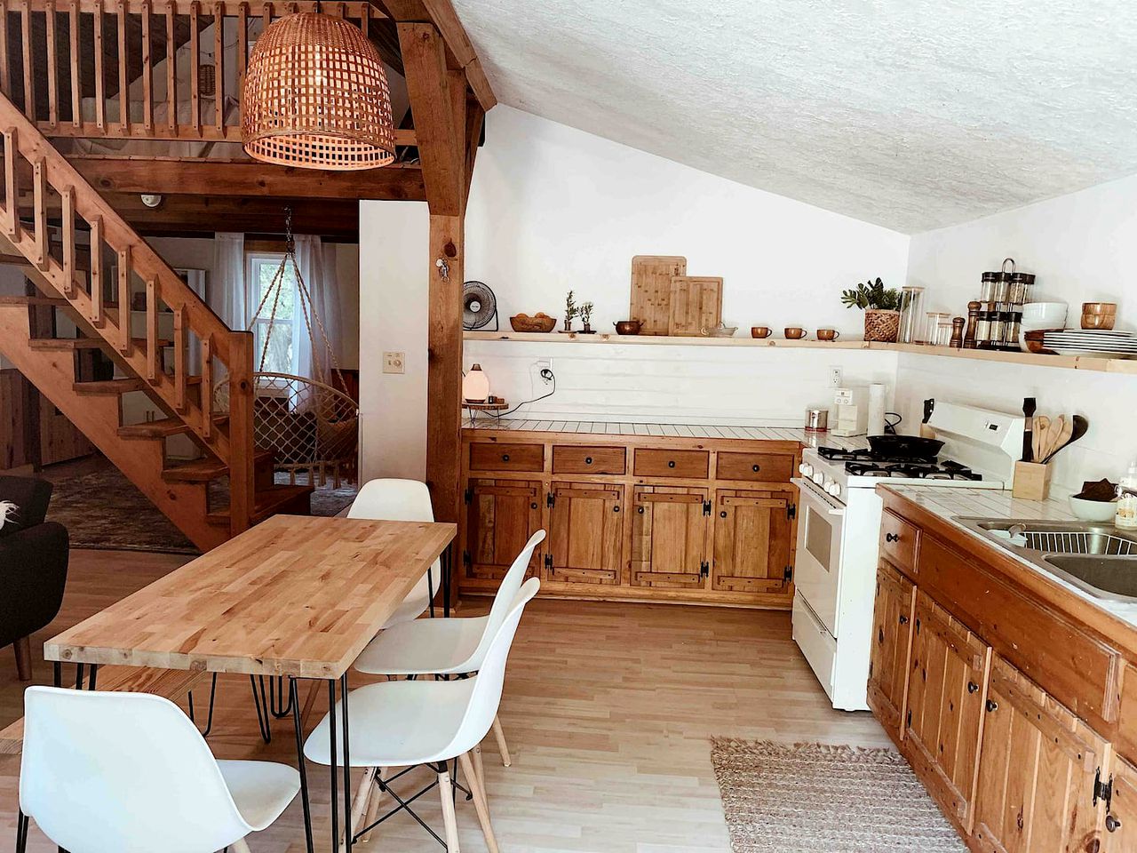 Modern Cabin Rental for Exciting Family Vacations in North Carolina