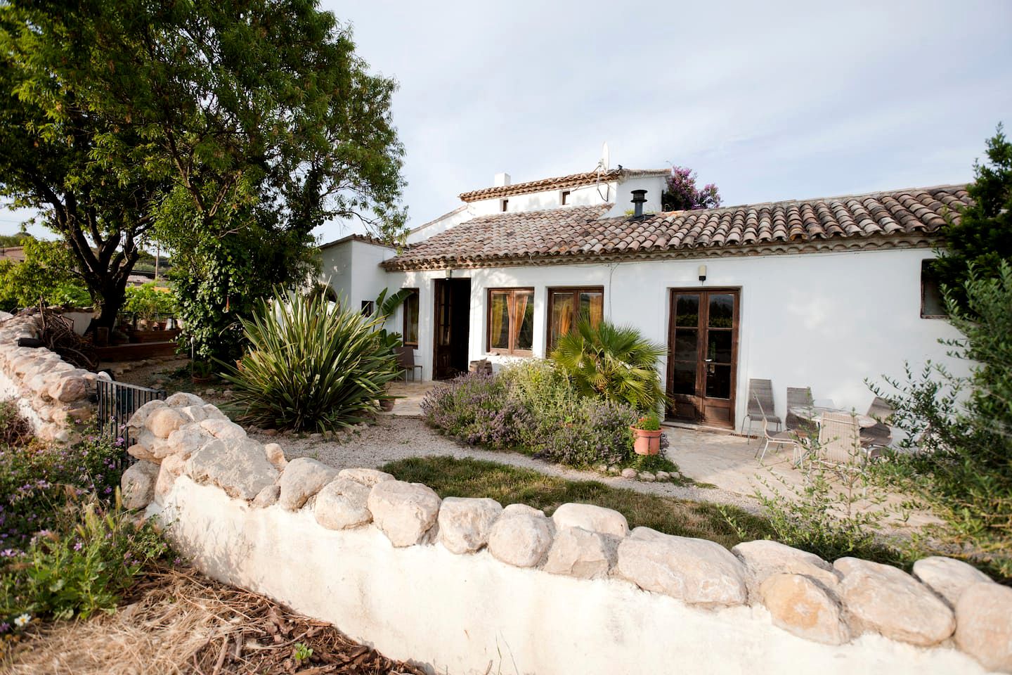 Beautiful Farmhouse Rental Perfect for Glamping near Barcelona