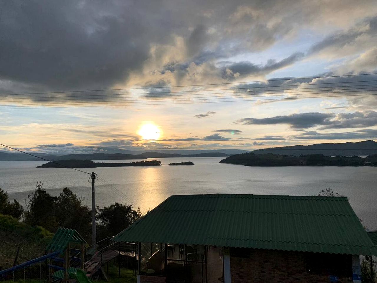 Idyllic Lakeside Cabin for a Laguna de Tota Camping Weekend in Boyacá, Colombia
