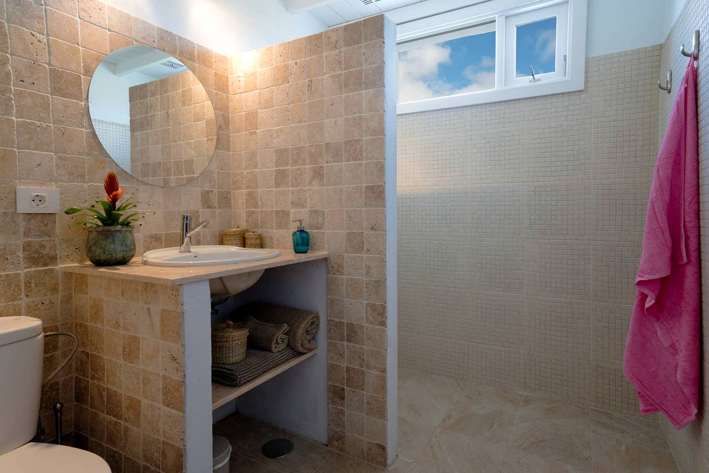 Stylish Guatiza Accommodation Ideal for a Holiday in Lanzarote