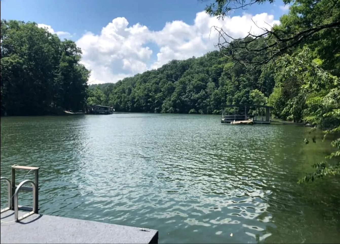 Fantastic Tennessee Vacation Rental for Getaways on Norris Lake