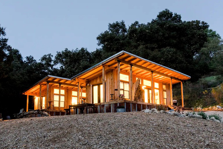 Paso Robles cabins for vineyard glamping in California