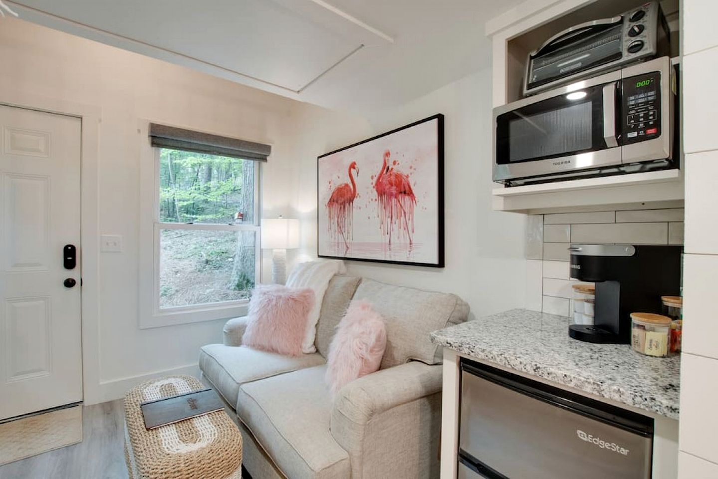 Colorful Tiny House with Outdoor Sauna and Jacuzzi in Alabama