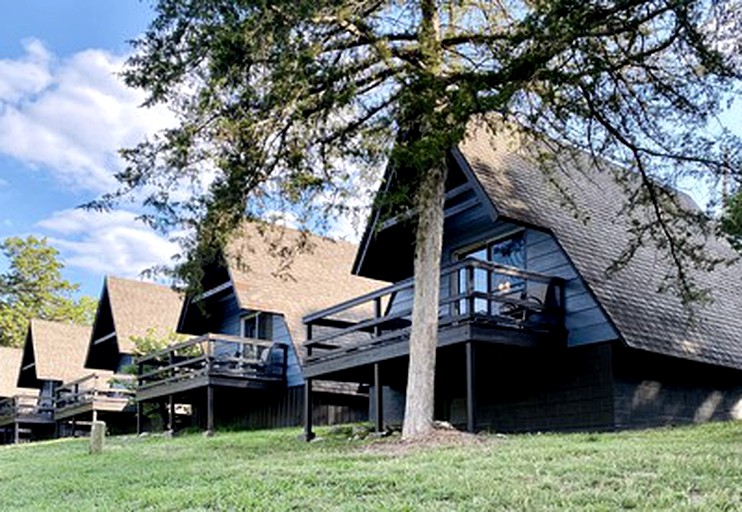 CLONED Table Rock Lake Glamping Getaway, Perfect for a Family Vacation | A-Frames (Branson, Missouri, United States of America)