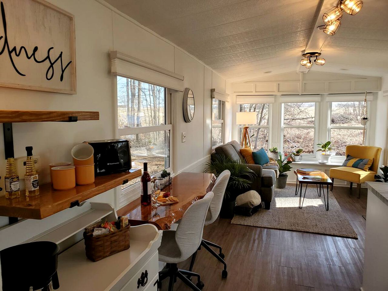 Cozy Bungalow Rental Perfect for Glamping in Michigan