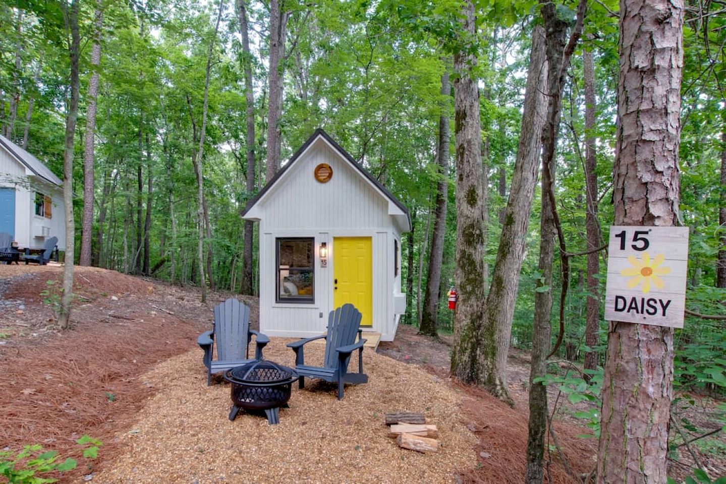 Luminous Tiny Cabin with Amazing Hiking Trails in Alabama