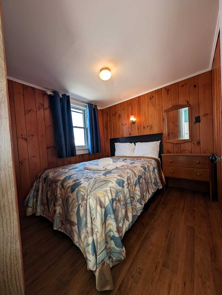 Beachside Retreat with Scenic Views in North Truro, Massachusetts