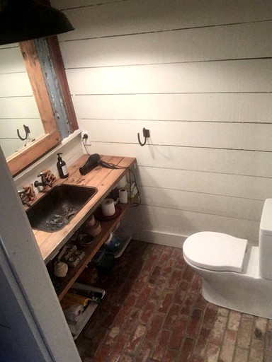 Cabins (Akaroa, South Island, New Zealand)