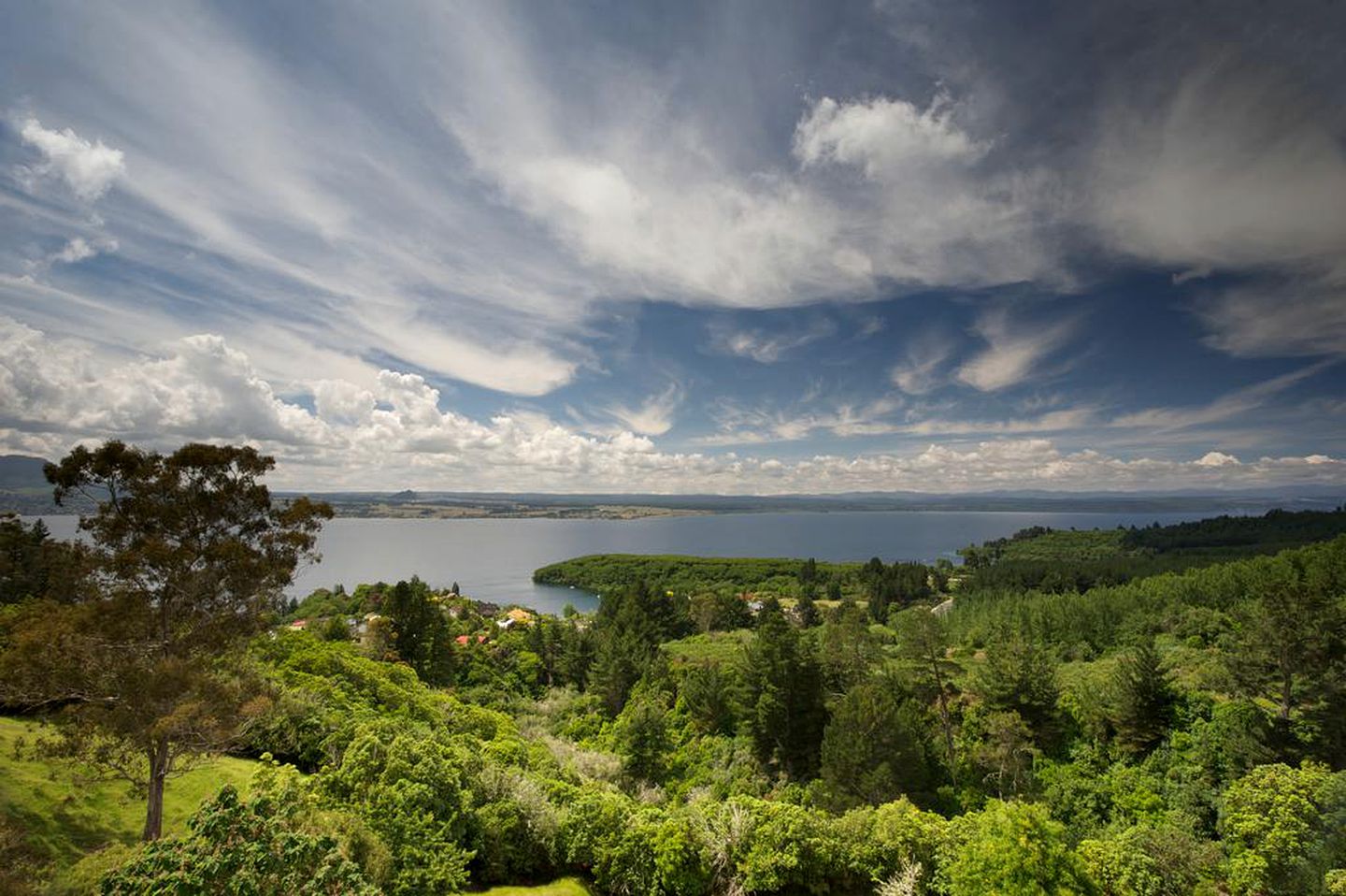 Majestic Lake Taupo Accommodation for North Island Holidays