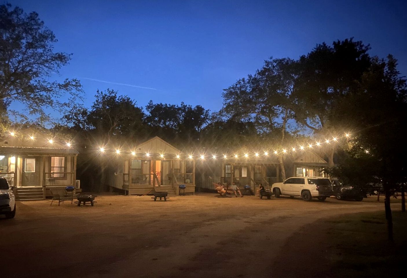 Beautiful Tented Cabin by a Creek - Ideal for a Fun Family Vacation in Seguin, Texas