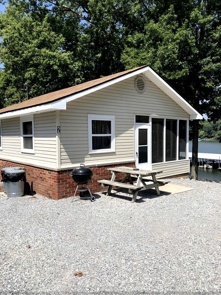 Hickory Hill Resort Kentucky Lake, Cabins 117402, Benton, United States