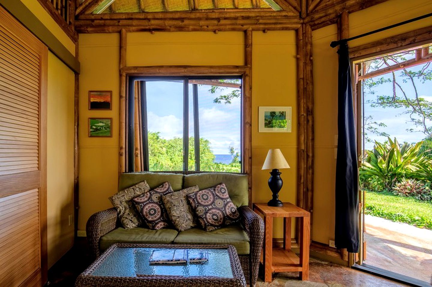 Serene Cottage Rental Ideal for Glamping in Hawaii