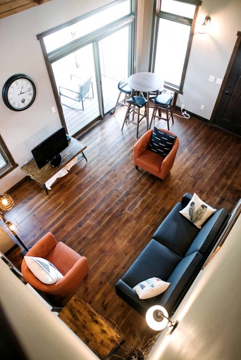 Cabins (Custer, South Dakota, United States of America)