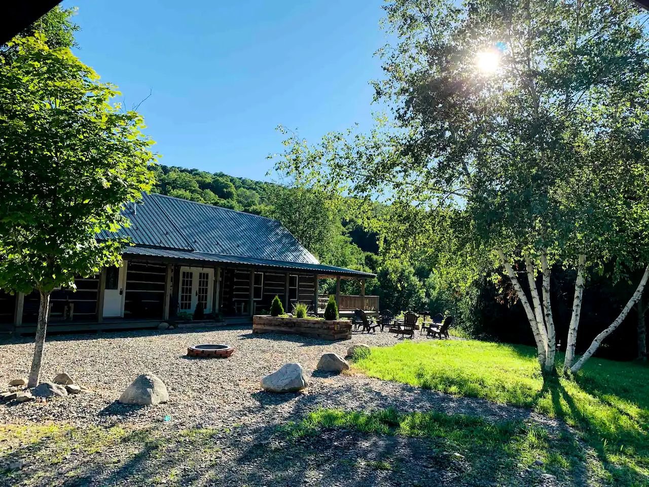 Tranquil Log Cabin Rental for a Relaxing Vacation in Upstate New York