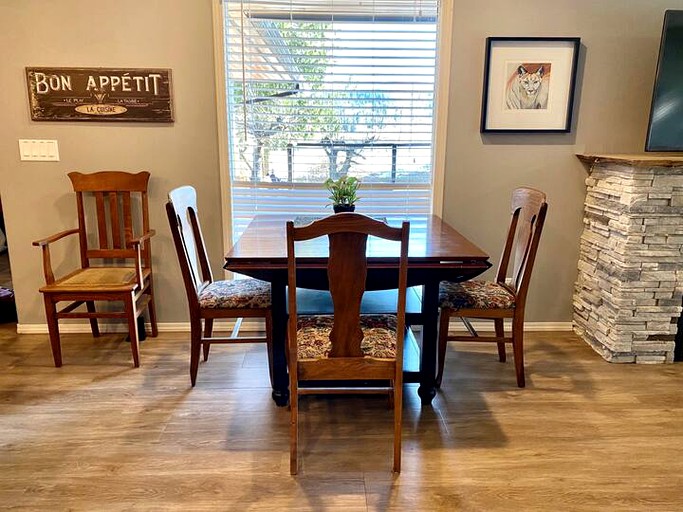 Beach Houses (Balmoral, British Columbia, Canada)