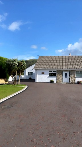 Cottages (Limavady, Northern Ireland, United Kingdom)