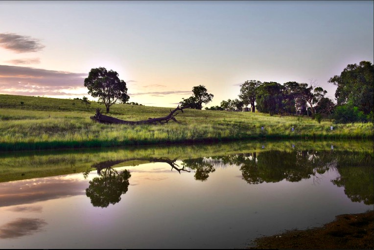 Domes (Euroa, Victoria, Australia)