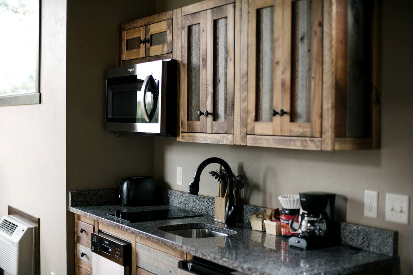 Modern South Dakota Cabin for a Vacation in the Black Hills
