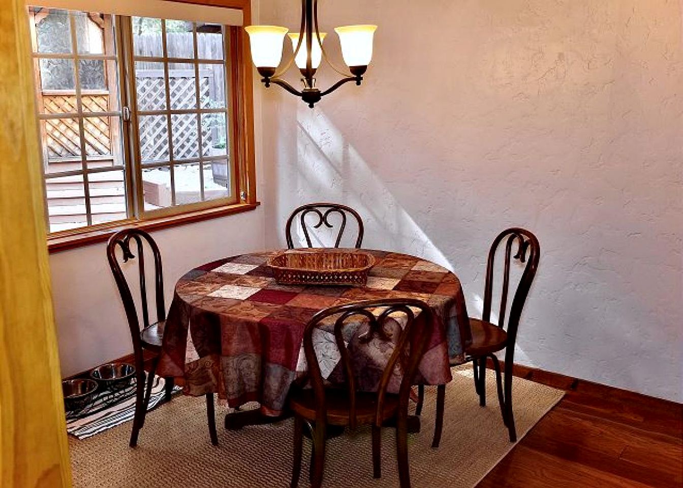 Homey Idyllwild Accommodation with a Hot Tub, Best California Glamping Sites