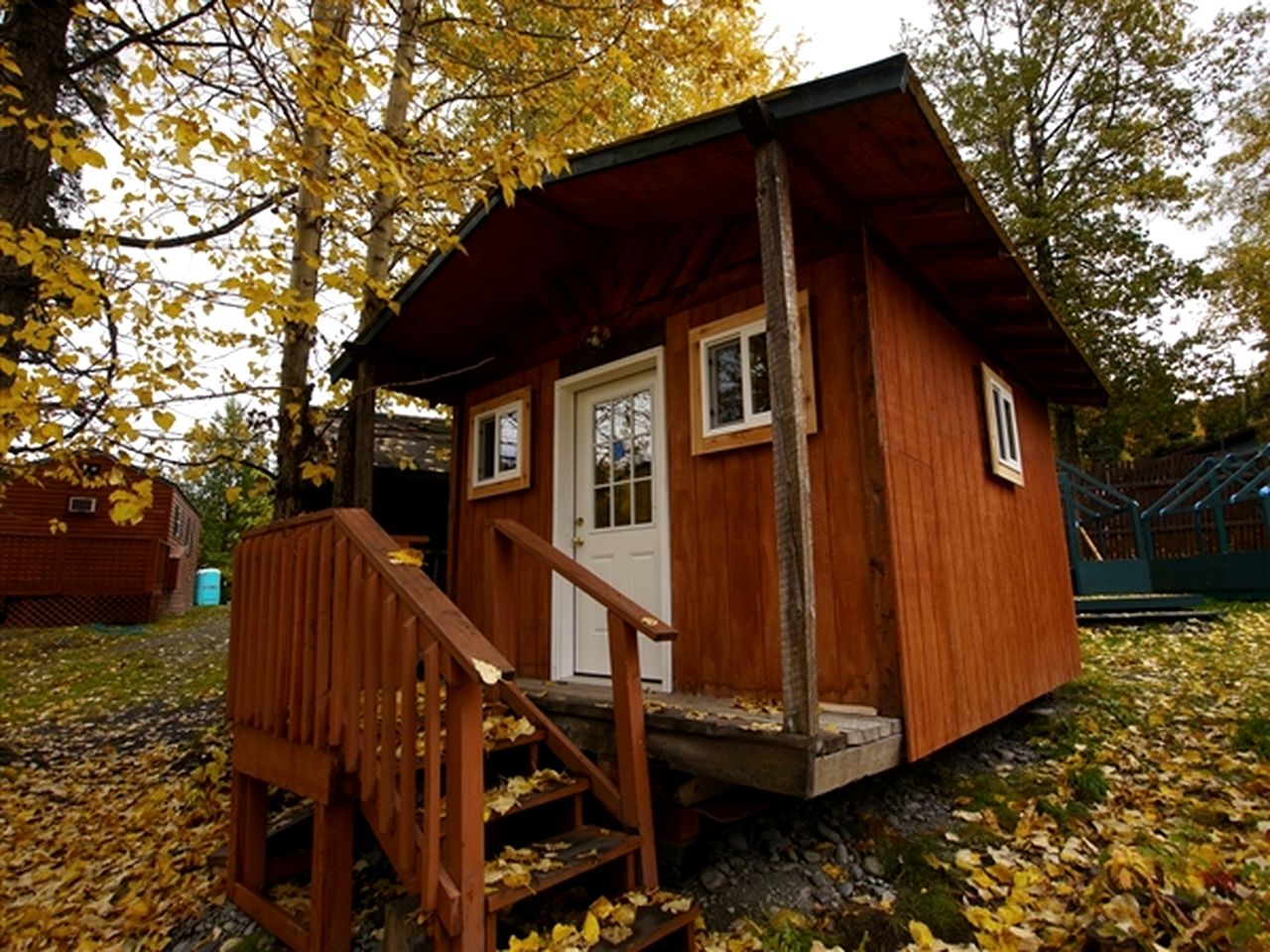 Small Group Cabin Ideal to Relax and Explore Nature in Alaska