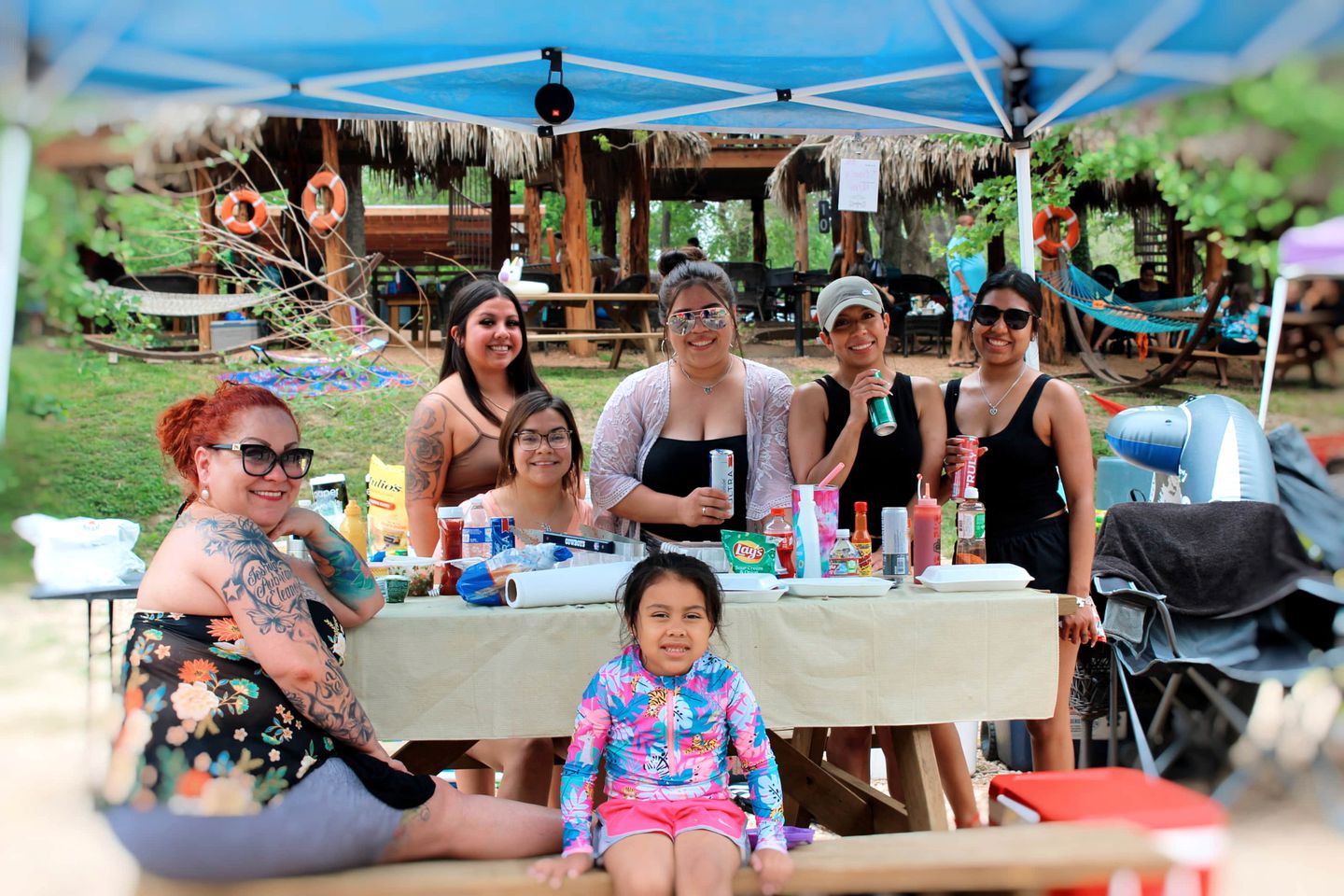 Dream Glamping Destination Suitable for Families: Comfortable Safari Tent on the San Marcos River near Kingsbury, Texas