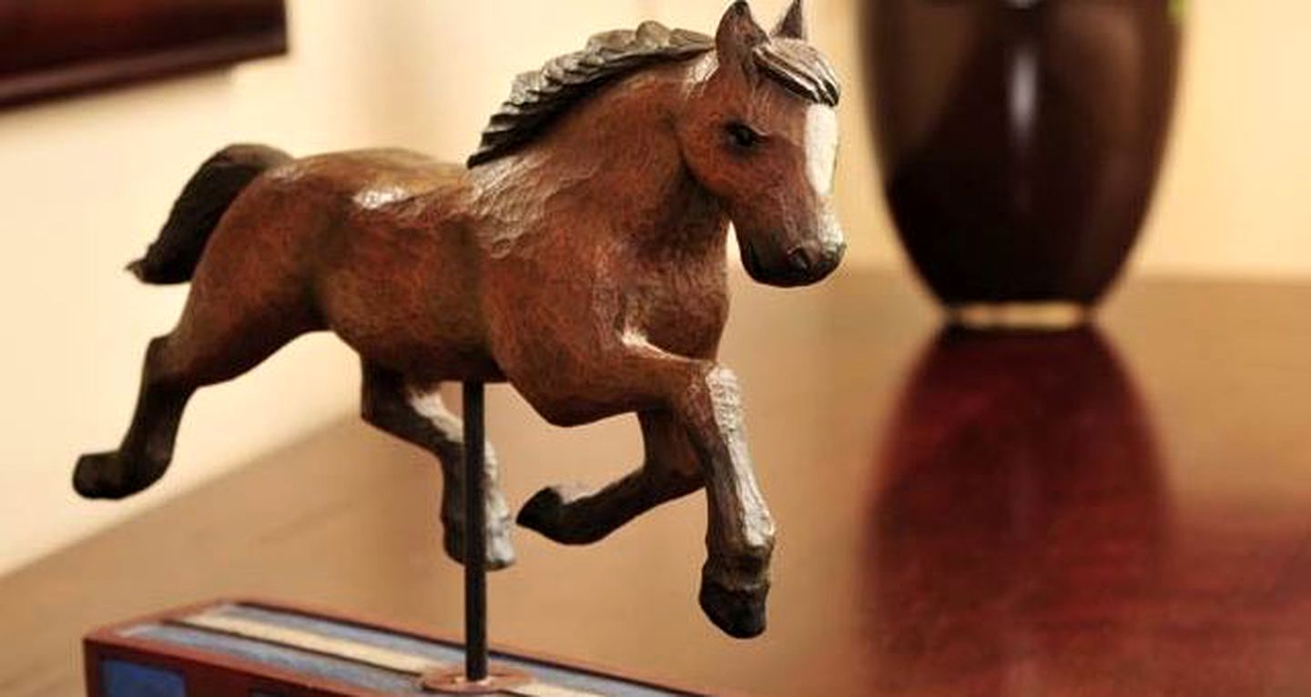 Wonderful Getaway Rental in Refurbished Barn by a Shimmering Lake in Canandaigua, New York