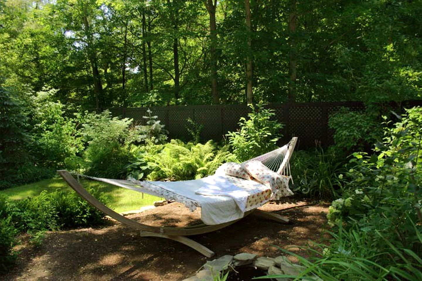 Wonderful Getaway Rental in Refurbished Barn by a Shimmering Lake in Canandaigua, New York