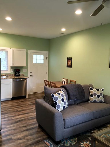 Cottages (Waynesville, North Carolina, United States of America)