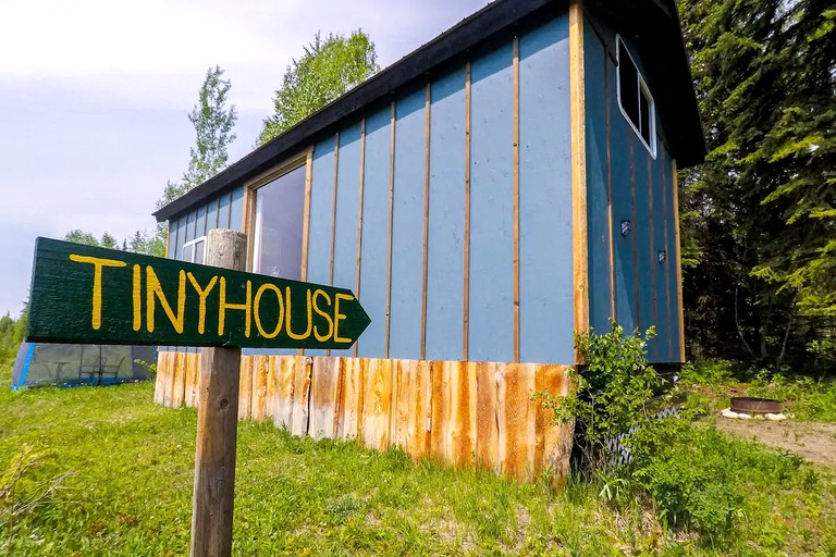 Tiny Houses (Golden, British Columbia, Canada)