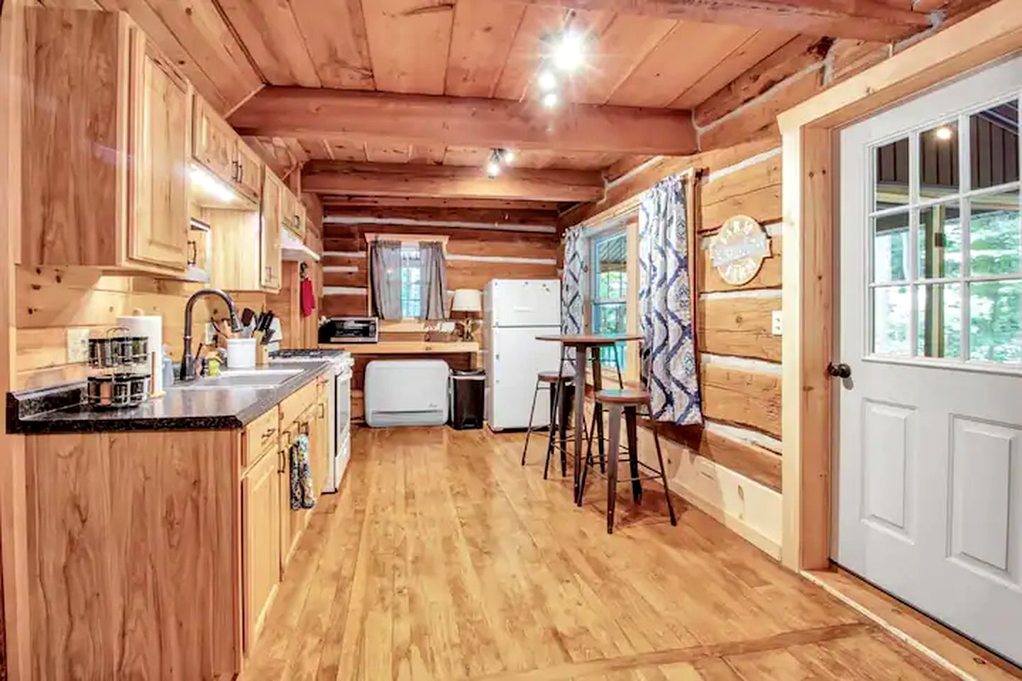 Peaceful Log Cabin Rental for a Vacation in Upstate New York