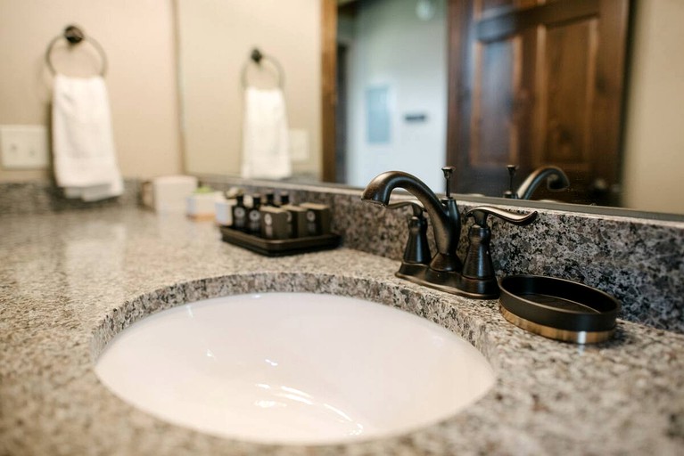 Cabins (Custer, South Dakota, United States of America)