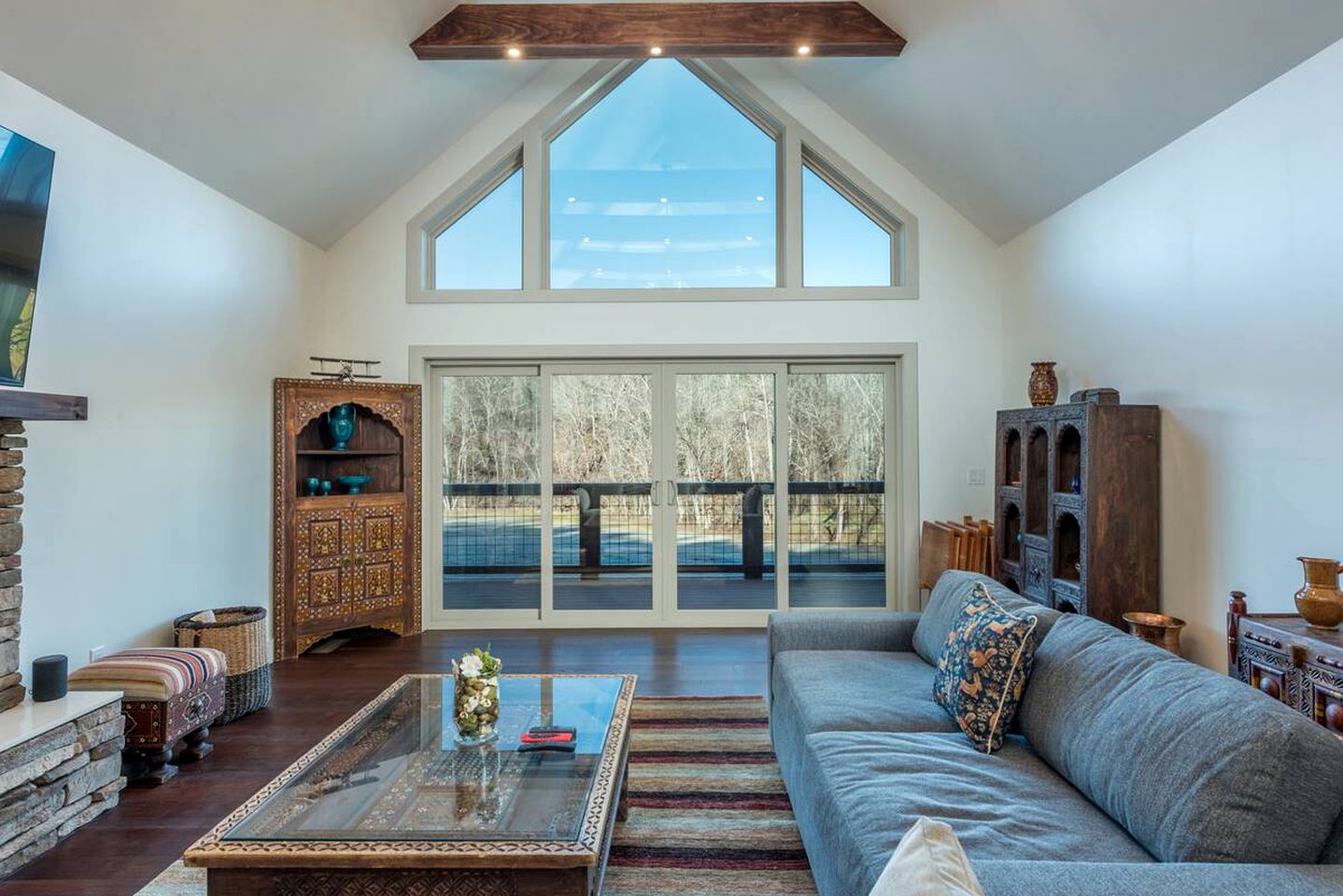 Enchanting Cabin near Asheville, NC, Ideal for a Blue Ridge Mountains Getaway