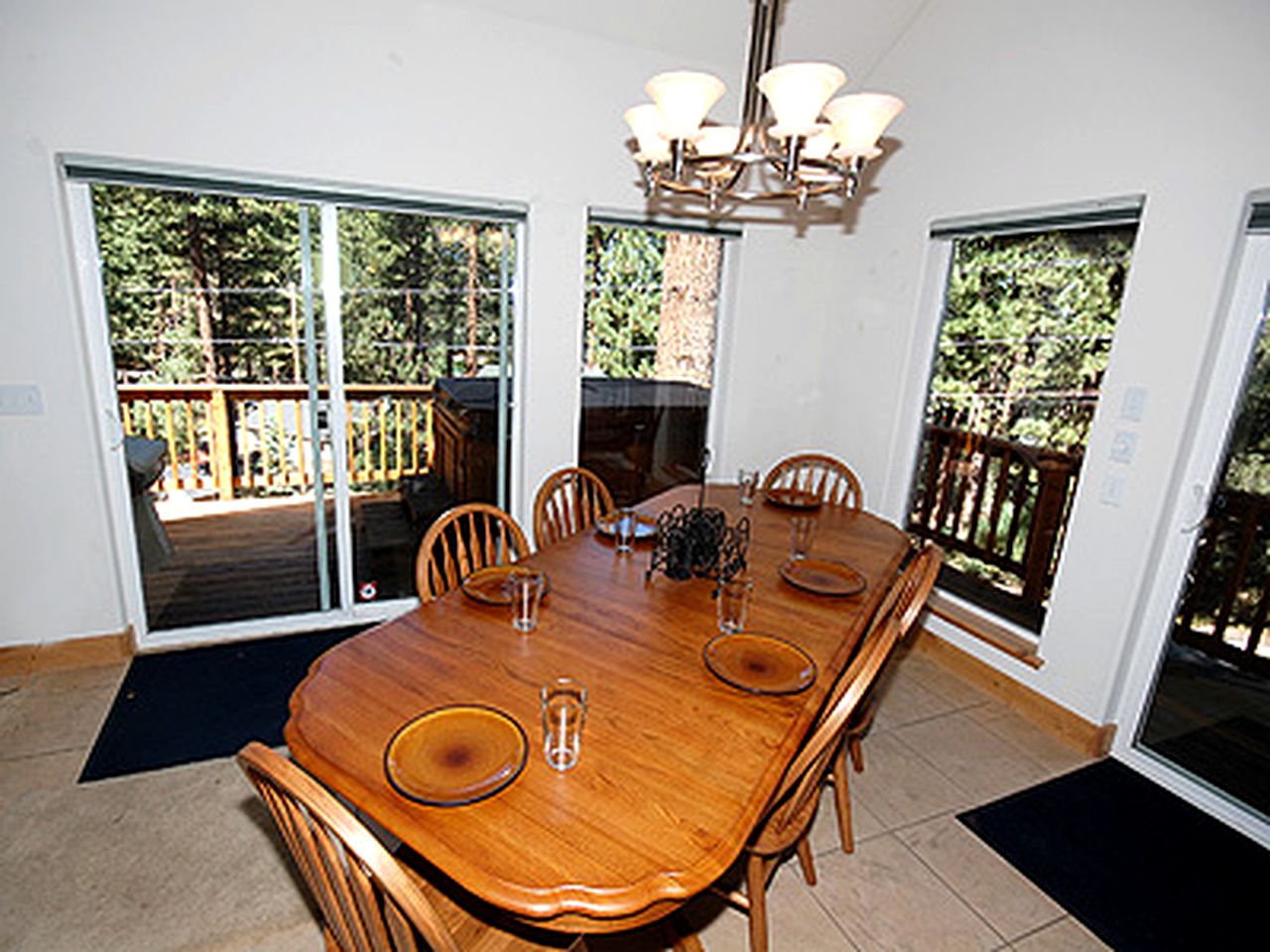 Idyllic Cabin Surrounded by Woodland near Washoe Meadows State Park in South Lake Tahoe, California