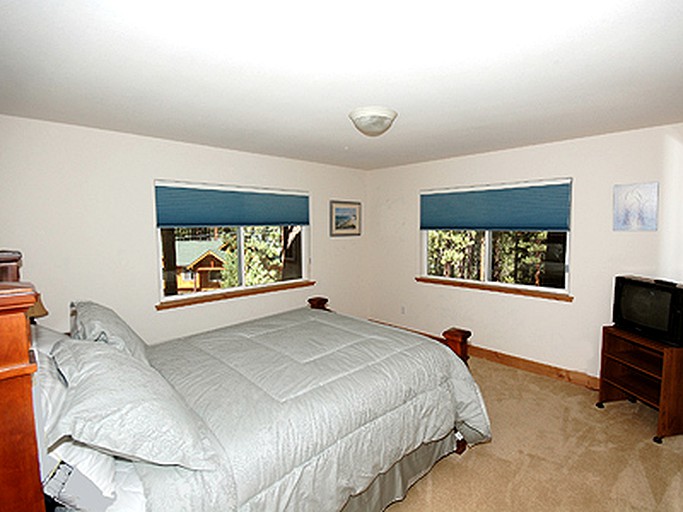 Cabins (South Lake Tahoe, California, United States)