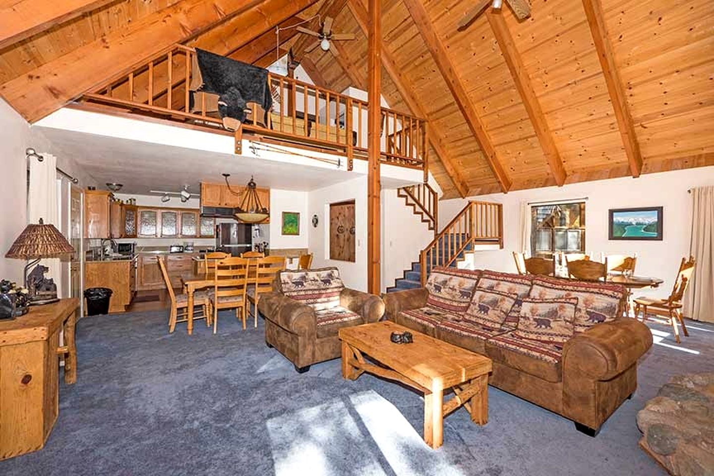 Cozy Dog-Friendly Family Cabin with Pool Table and Deck in South Lake Tahoe, California
