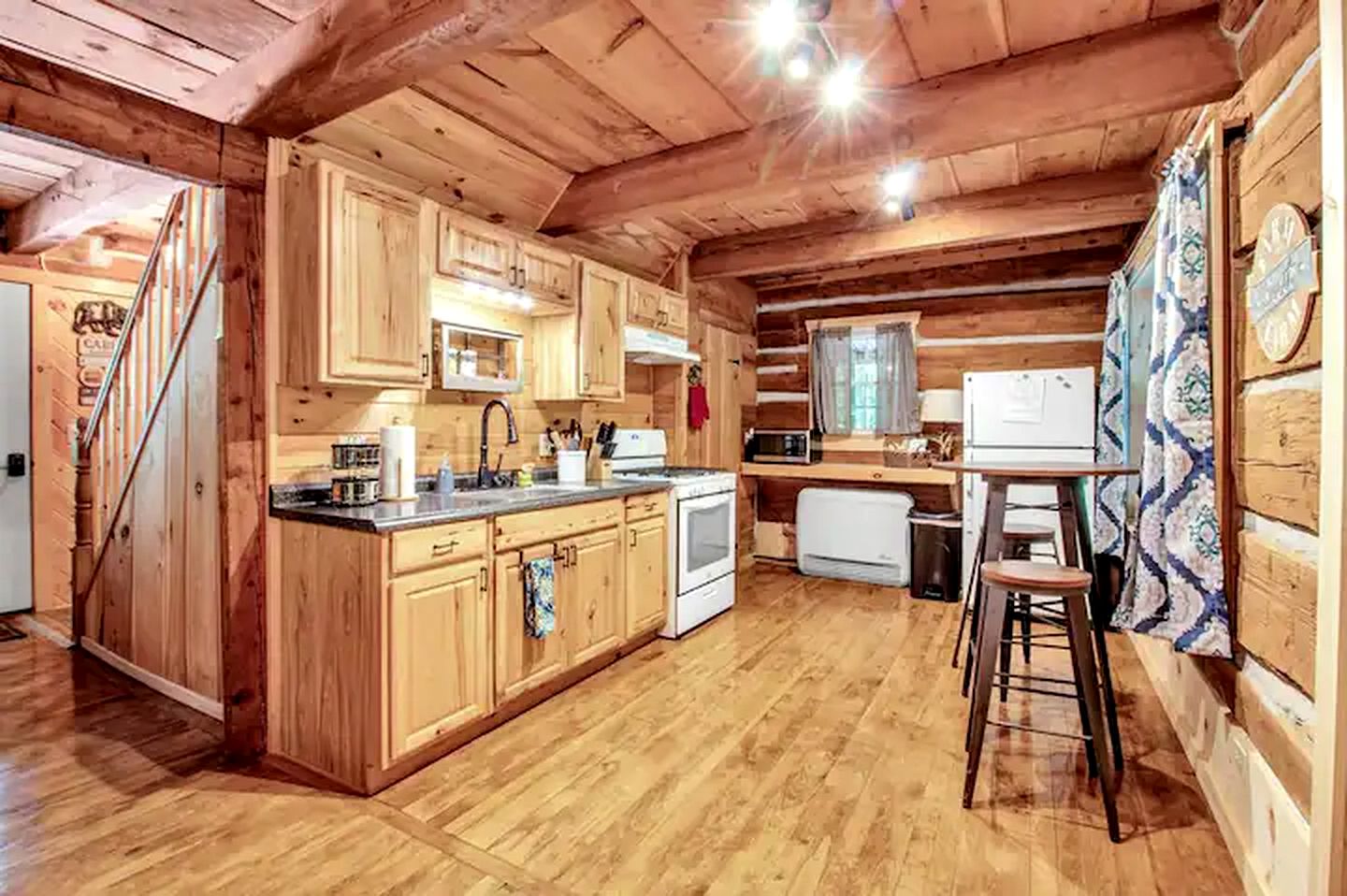 Peaceful Log Cabin Rental for a Vacation in Upstate New York