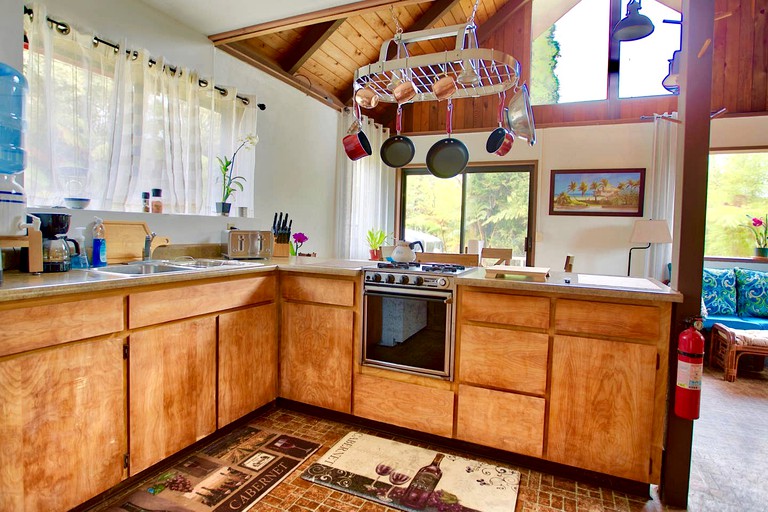 Cottages (Volcano, Hawaii, United States)